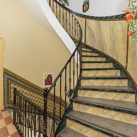 Pension Riosol Sevilla Buitenkant foto
