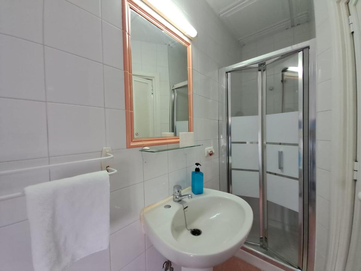 Pension Riosol Sevilla Buitenkant foto